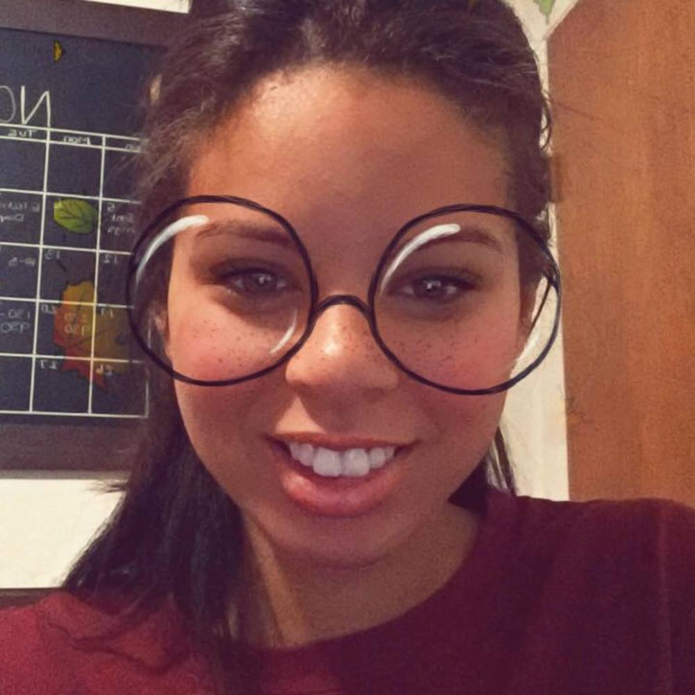 Meet your Posher, Tia